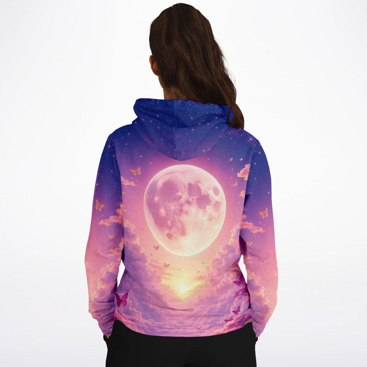Dreamer Hoodie Wolkenreich mit Vollmond, rosa Wolken und Schmetterlingen im AOP-Design für Fans von kreativer Kunst