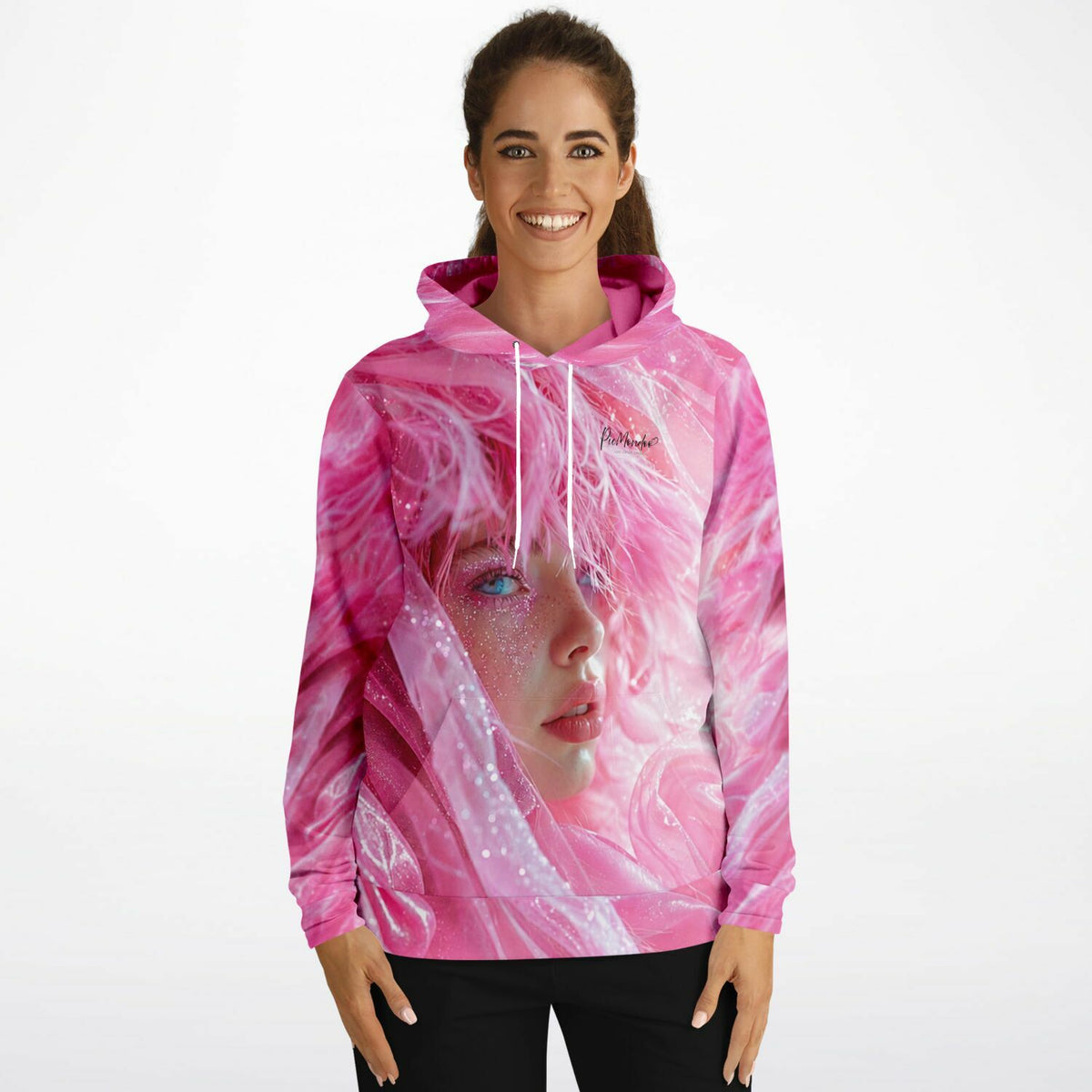 Frau trägt rosa Dreamer Hoodie mit glitzerndem Porträt-Print im Stil von Malen nach Zahlen und Diamond Painting Kunst