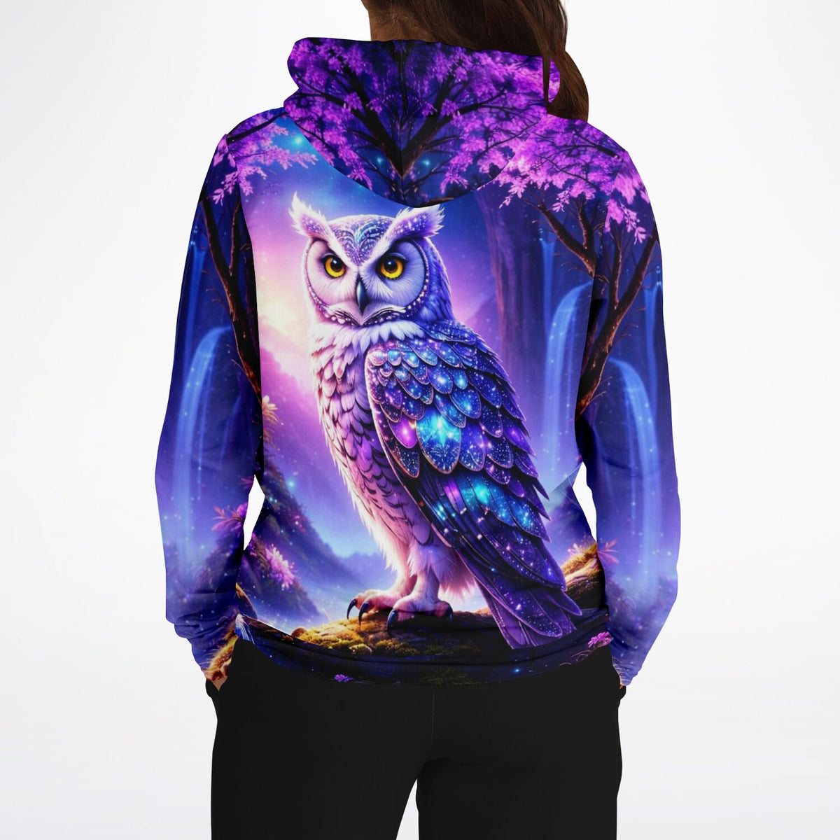 Dreamer Hoodie mit Eulen Motiv in leuchtenden Farben, ähnlich wie ein Diamond Painting oder Malen nach Zahlen Design.