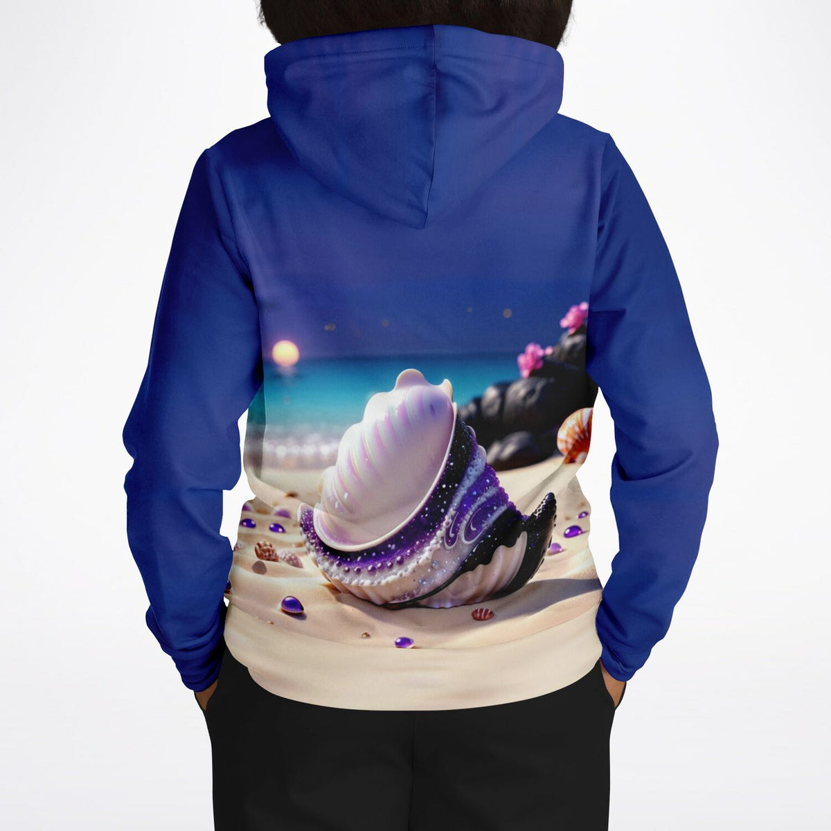 Dreamer Hoodie in Muschel Violett mit violettem Muschel-Motiv am Strand, perfekt für Diamond Painting und Bastel-Fans.