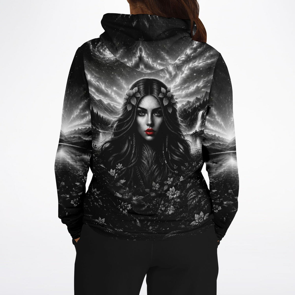 Dreamer Hoodie mit mystischem Frauenmotiv, schwarz-weißem Fantasy-Design und leuchtend roten Lippen als AOP-Druck