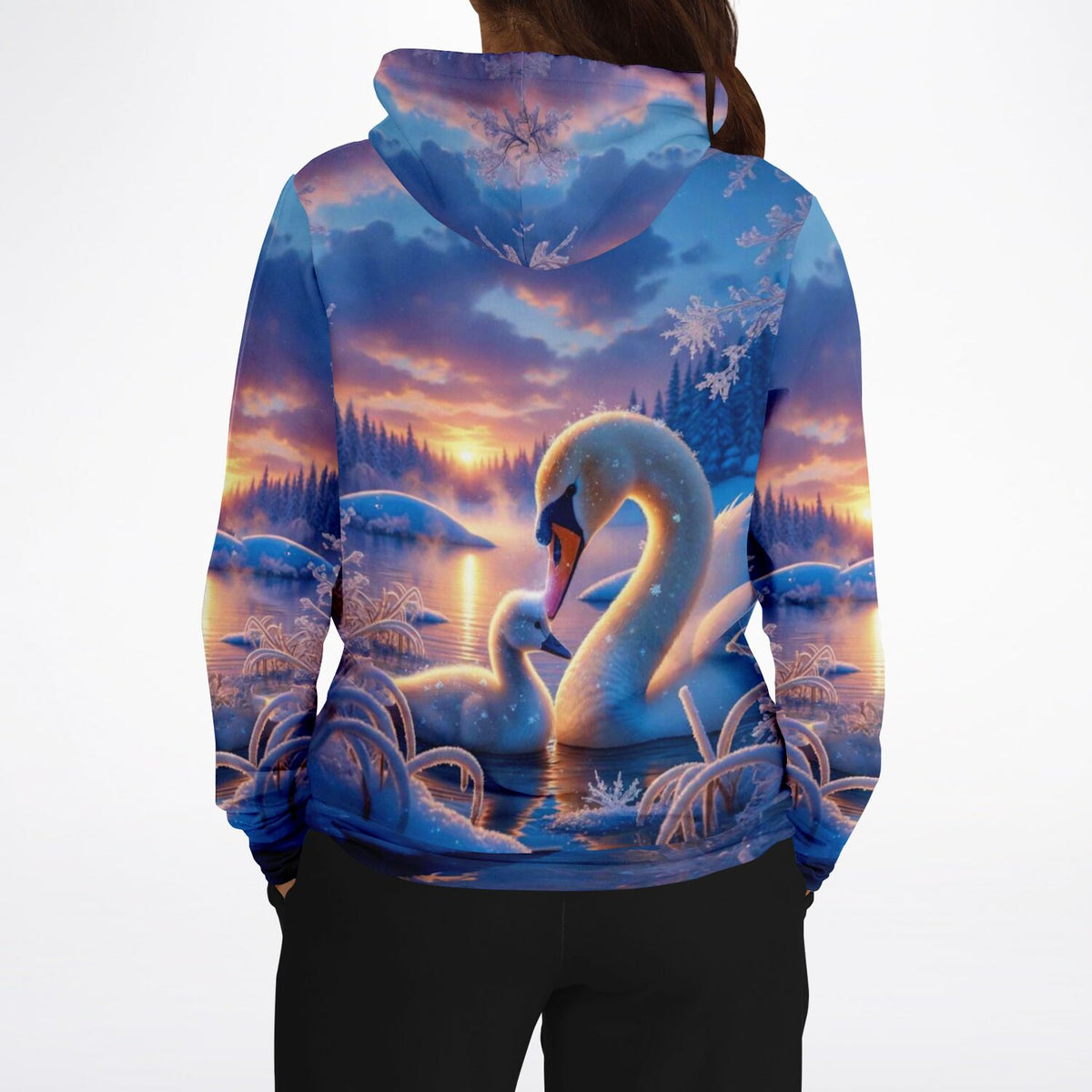 Dreamer Hoodie mit Schwan-Motiv im Winter-Design, passend zu ästhetischen Diamond Painting und Malen nach Zahlen Vorlagen.