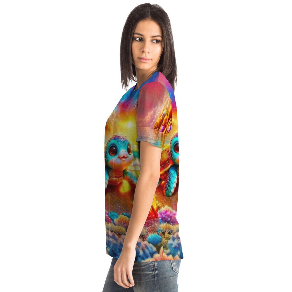 Dreamer T-Shirt mit buntem Schildkröten-Motiv am Funkelstrand, inspiriert durch Diamond Painting Farbenpracht.
