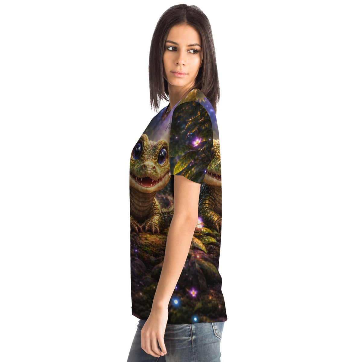 Frau trägt ein T-Shirt mit uraltem lächelndem Drachen-Motiv im Stil von Diamond Painting und Malen nach Zahlen Designs