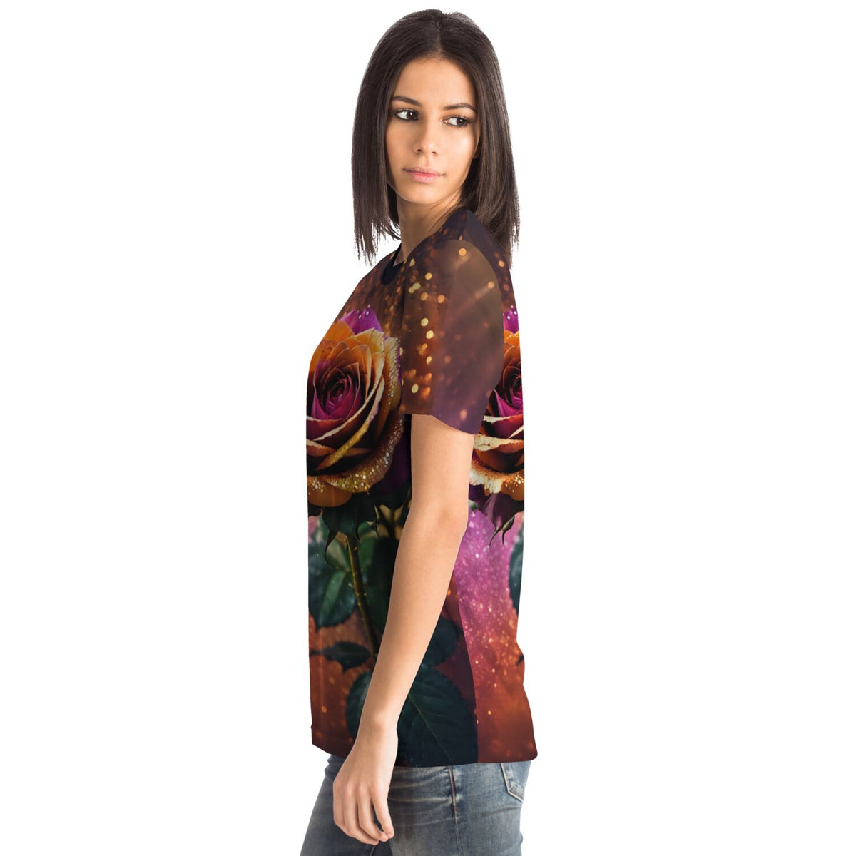 Frau trägt Dreamer T-Shirt mit buntem Rosenmotiv im Stil von Diamond Painting und Malen nach Zahlen Kunst