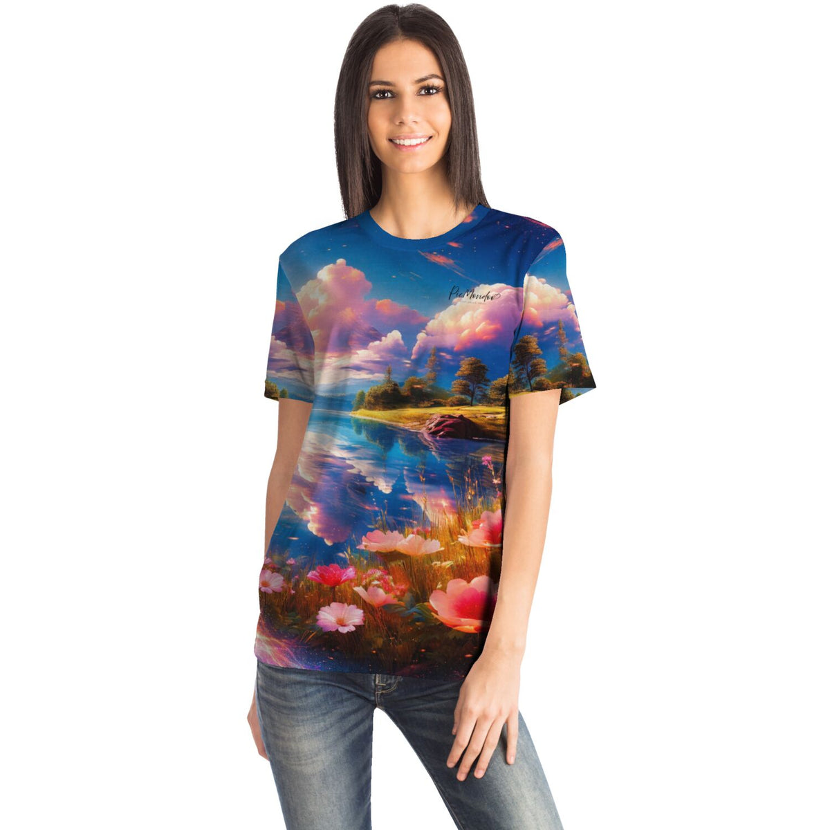 Frau trägt Dreamer T-Shirt mit verträumtem See-Motiv, kunstvoll wie ein Diamond Painting oder Malen nach Zahlen gestaltet.