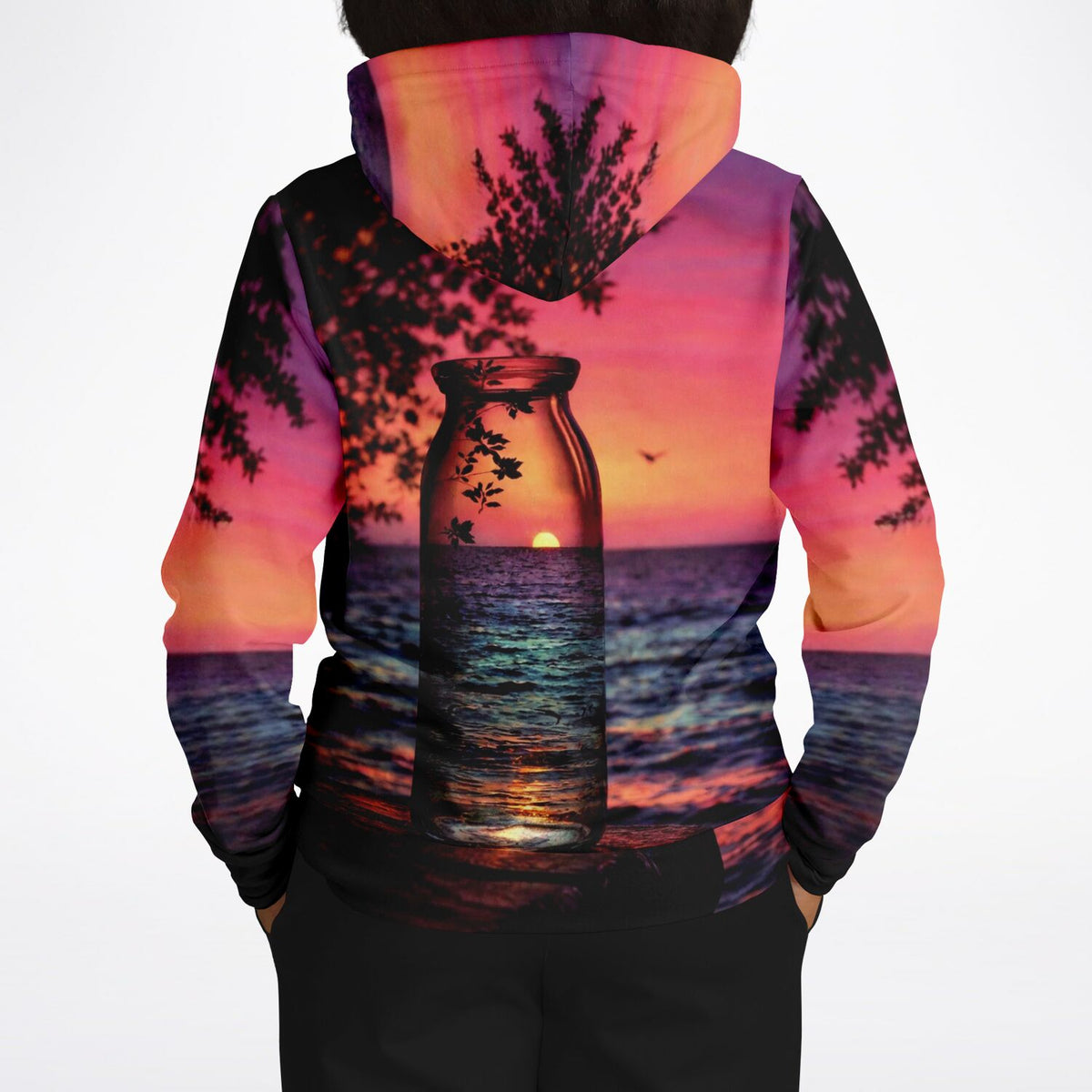 Dreamer Hoodie mit Roter Sonnenuntergang-Print: Glasflasche am Meer als künstlerisches Motiv für DIY-Fans