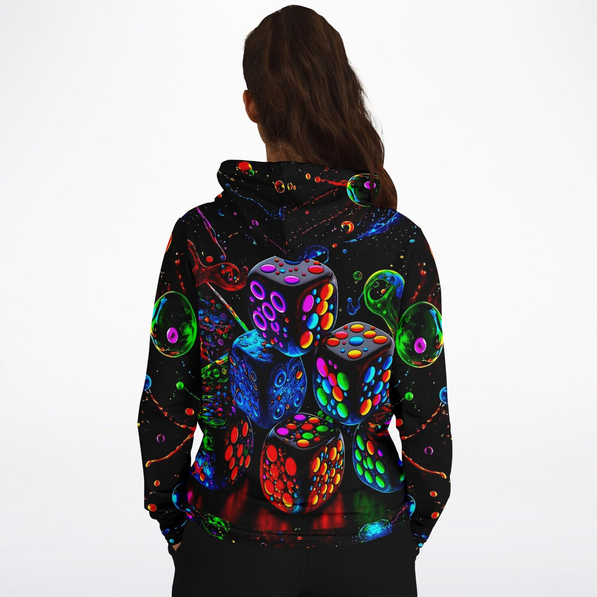 Schwarzer Hoodie mit buntem Design: Würfel, Neon-Farben und abstrakte Punkte im Stil von Diamond Painting Motiven.