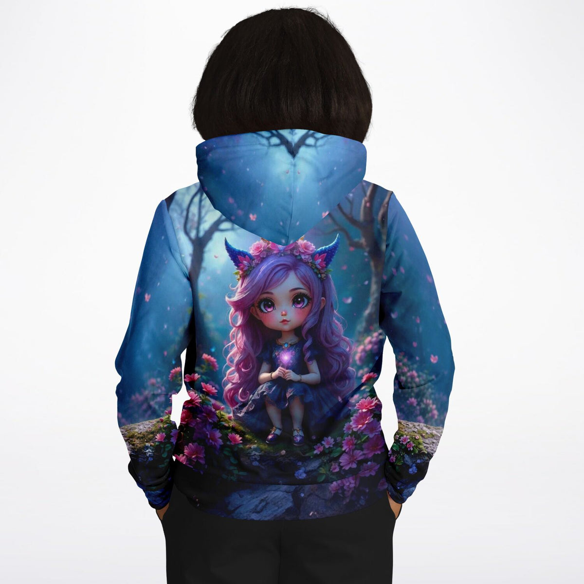Dreamer Hoodie mit Little Violett Anime-Motiv in magischem Wald-Design für Fans von Diamond Painting und Kunst