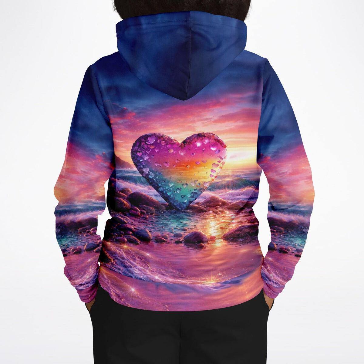 Dreamer Hoodie mit glitzerndem Herz-Motiv im Diamond Painting Stil und farbenfrohem Sonnenuntergang am Meer