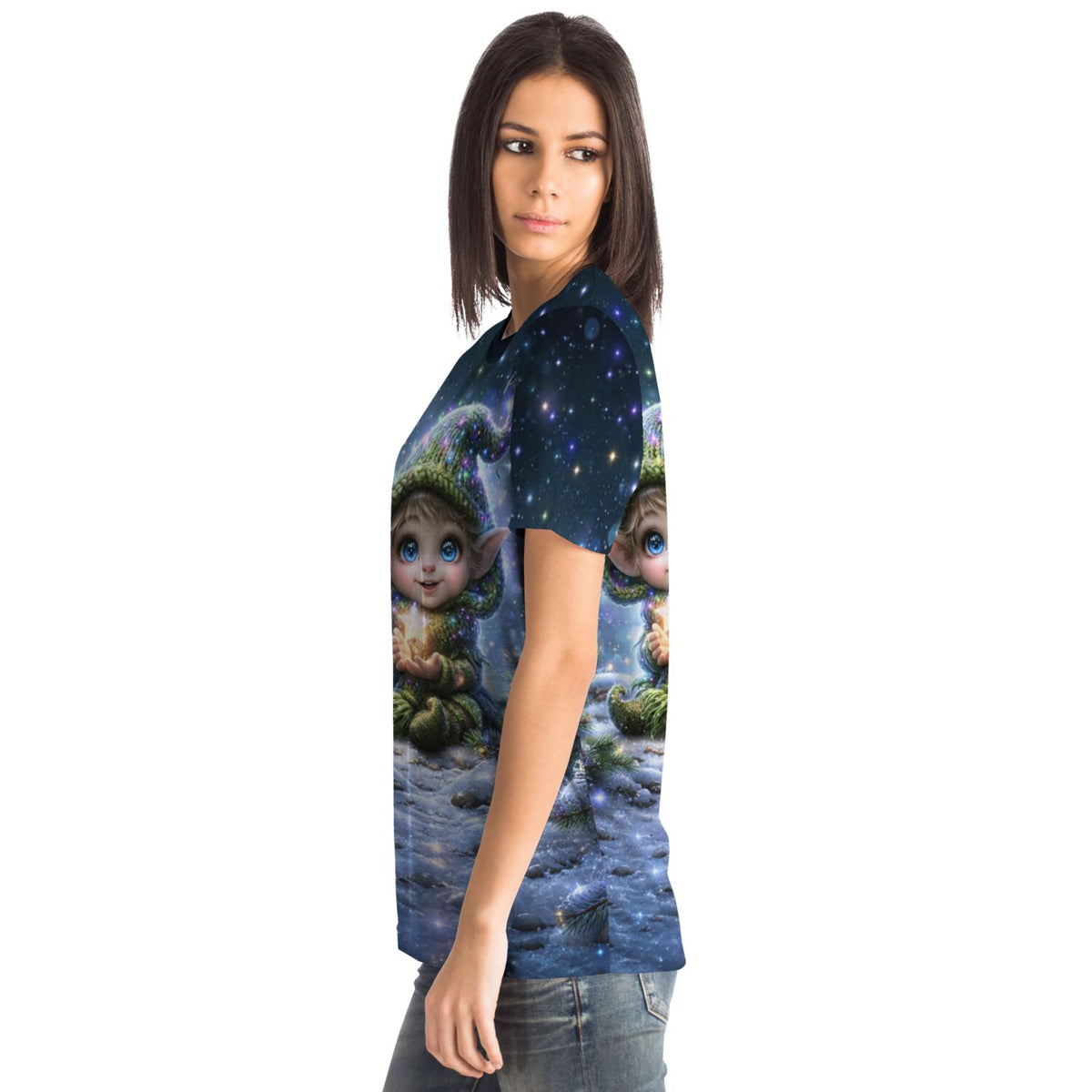 Frau trägt Dreamer T-Shirt mit Sternenelfen-Motiv, perfekt für Fans von Diamond Painting und Malen nach Zahlen