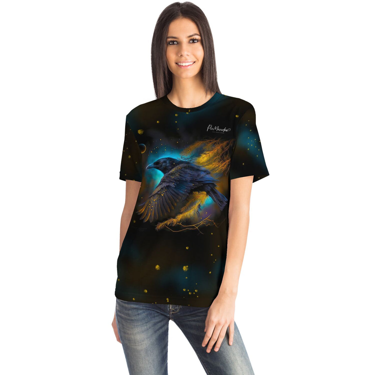 Frau trägt schwarzes T-Shirt mit mystischem Hexenrabe-Motiv, inspiriert von Diamond Painting Kunst und Malen nach Zahlen