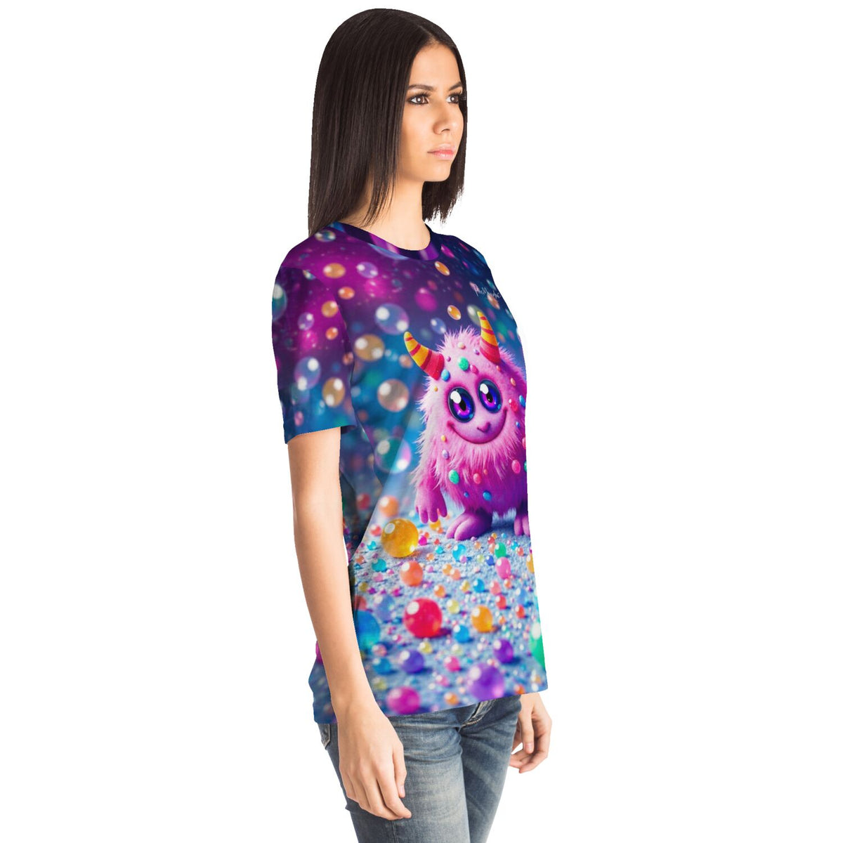 Frau trägt Dreamer T-Shirt mit buntem Monster-Motiv im Stil von Diamond Painting Kunst und Malen nach Zahlen Designs