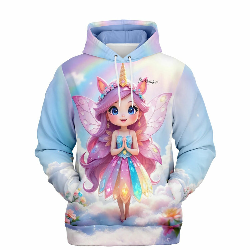 Dreamer Hoodie mit Fee im Wolkenreich Motiv in bunten Regenbogenfarben – passend für Fans von Diamond Painting