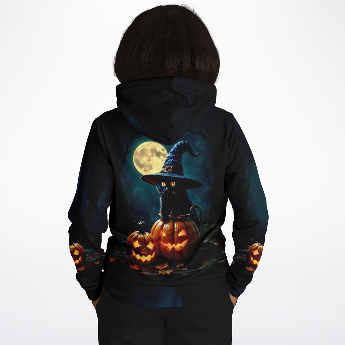 Schwarzer Hoodie mit Wizard Cat Motiv im Diamond Painting Stil, Halloween-Katze im Hexenhut auf Kürbissen vor Vollmond