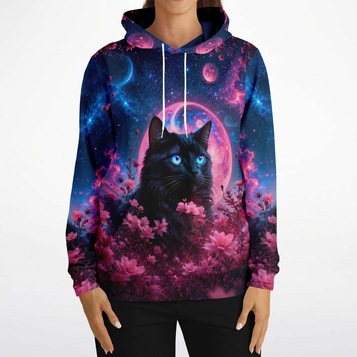 Hoodie mit schwarzer Katze, blauen Augen und pinken Blumen in einer Weltraum-Nacht, inspiriert von Diamond Painting Motiven