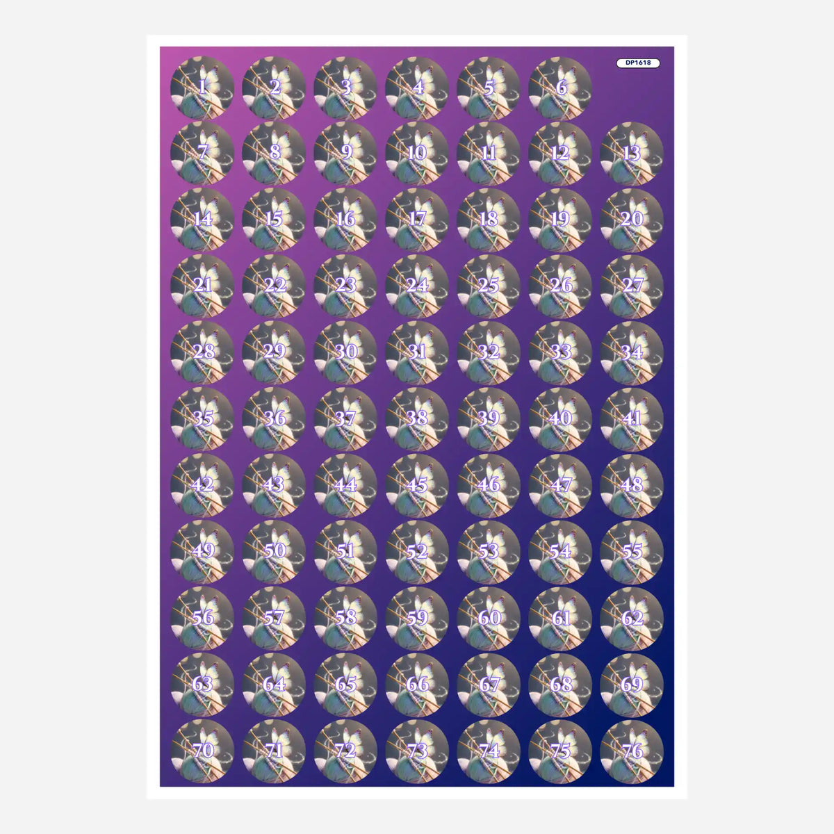Bogen mit runden Diamond Painting Döschenaufklebern für das Motiv Wollenträume zur einfachen Sortierung der Steine.