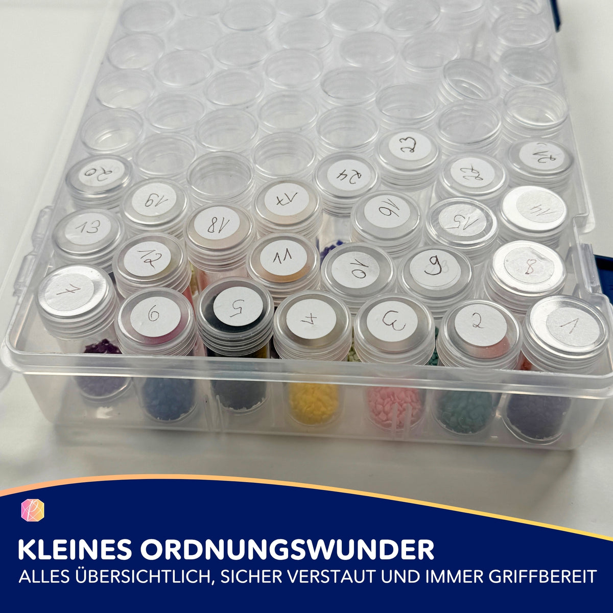 Transparente Diamond Painting Aufbewahrungsbox mit 80 nummerierten Dosen für bunte Glitzersteine und DIY-Zubehör