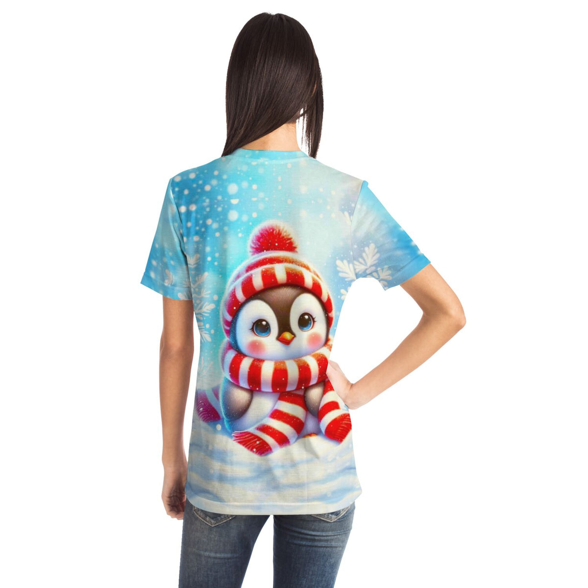 T-Shirt mit Pinguin-Motiv wie bei Diamond Painting und Malen nach Zahlen, trägt rot-weiße Mütze und Schal im Schnee.