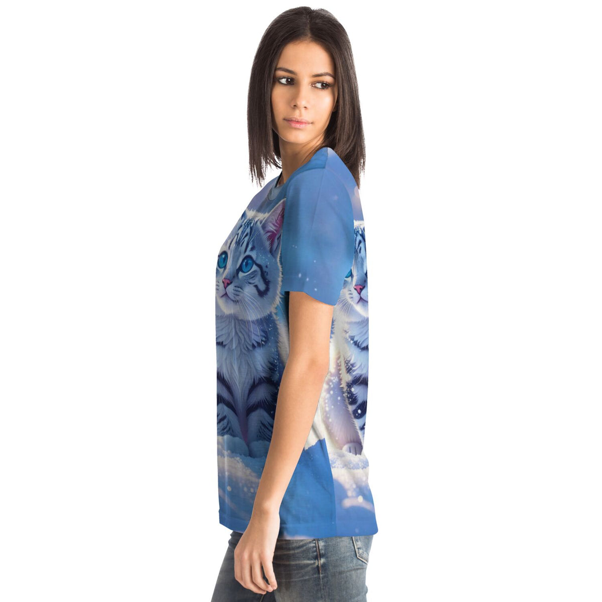 Dreamer T-Shirt mit blauem Schneegeist Katzenmotiv, ideal für Fans von Diamond Painting und Malen nach Zahlen Kunst.