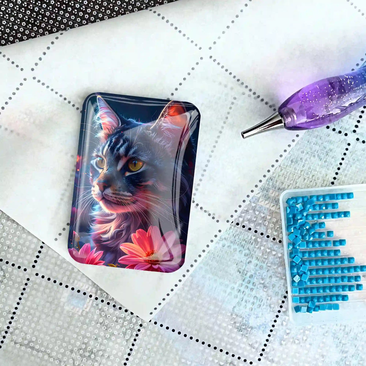 Magischer Cover Minder mit Katzen-Motiv zum Fixieren der Folie beim Diamond Painting auf einer Leinwand