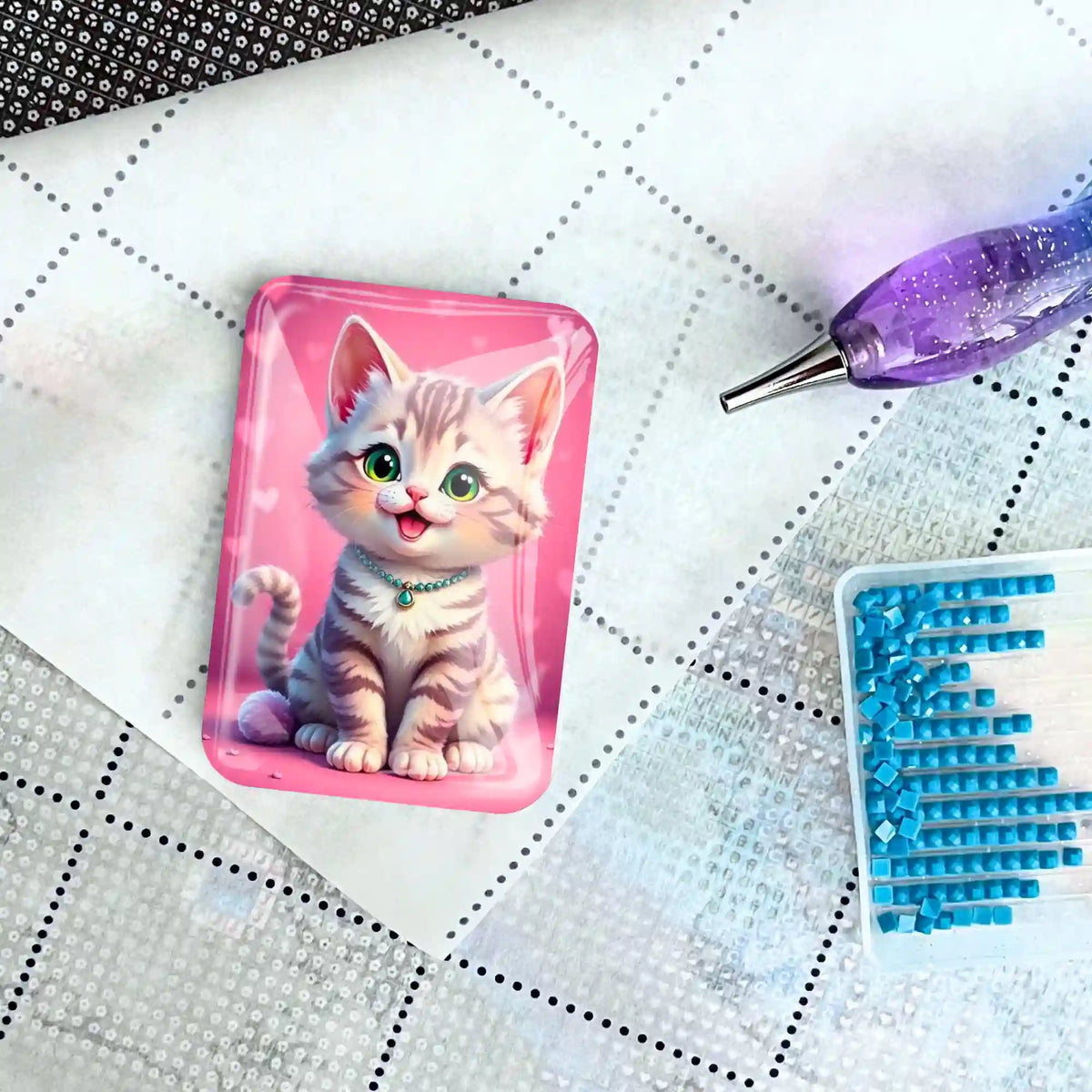 Pippa Cover Minder für Diamond Painting mit süßer Katzen-Illustration, Magnet für Leinwand und Zubehör.