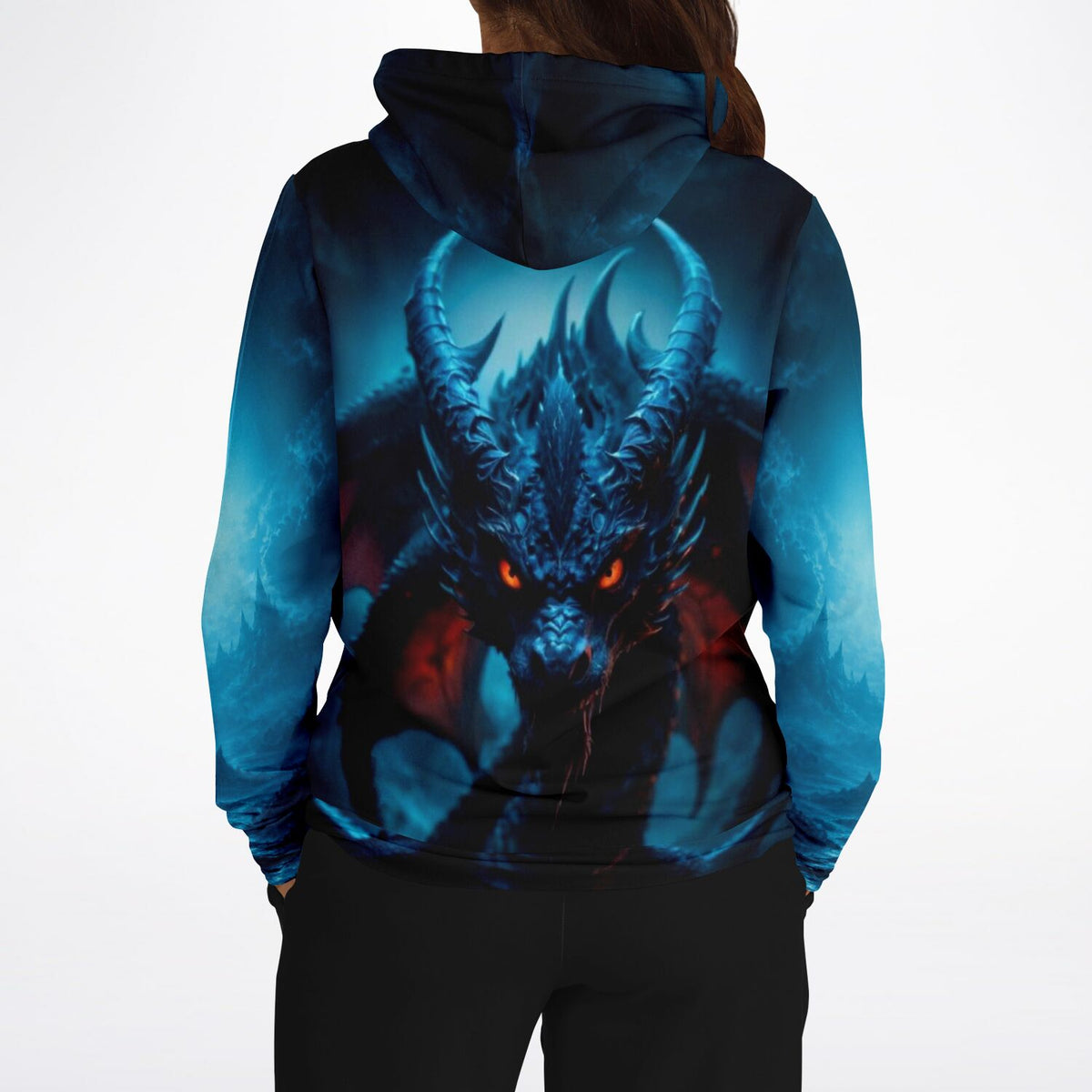 Dreamer Hoodie mit blauem Drachen-Motiv und leuchtend roten Augen, ideal für Fans von Diamond Painting und Fantasy-Art