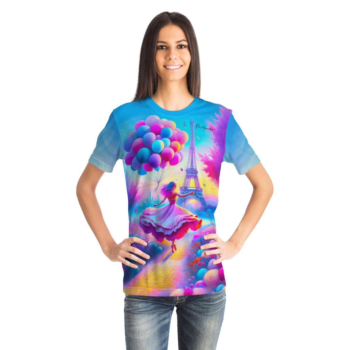 Frau trägt ein T-Shirt mit verträumtem Paris-Motiv, inspiriert von Diamond Painting und Malen nach Zahlen Kunst.