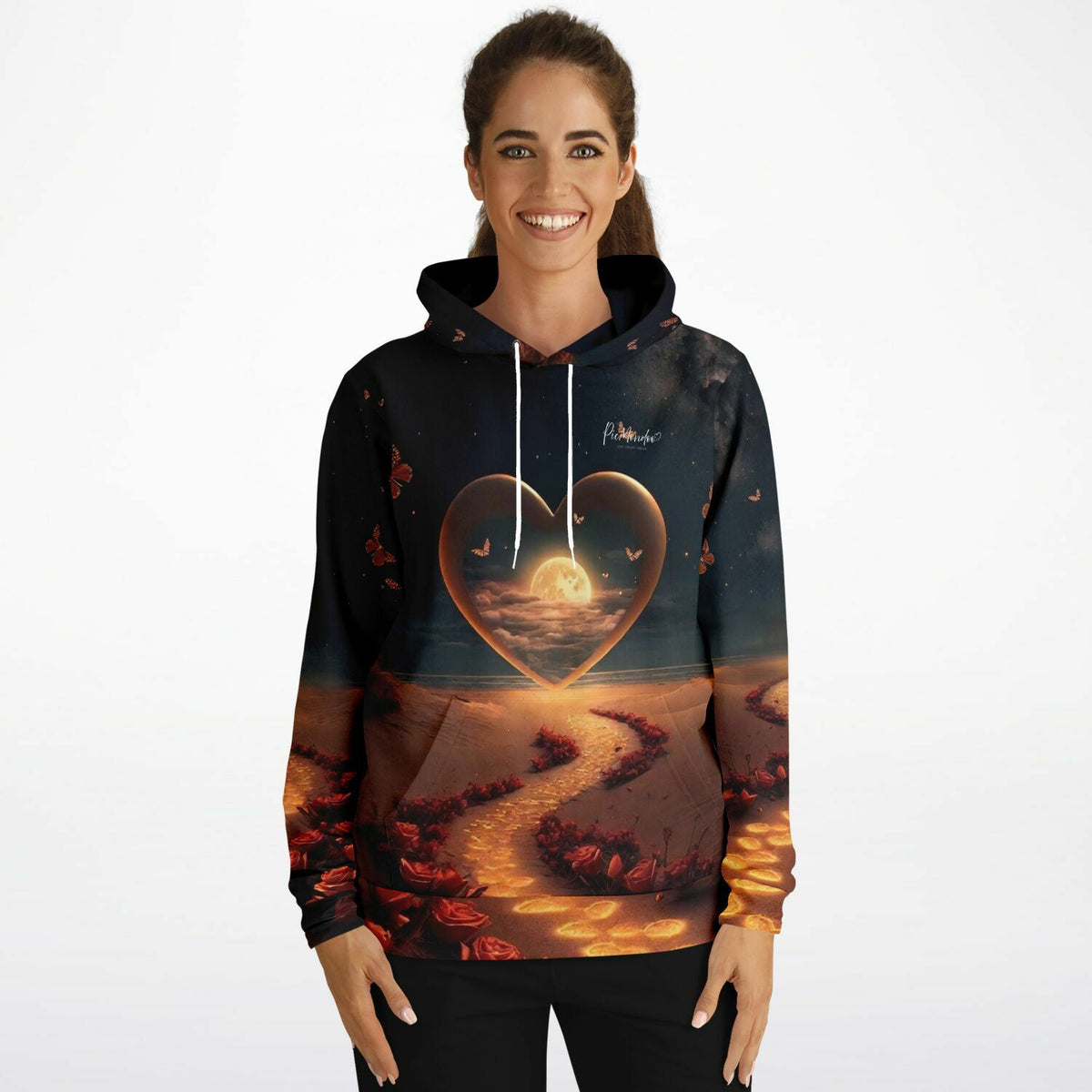 Frau trägt Hoodie mit Weg der Liebe Motiv und Herz-Design, perfekt für Fans von Diamond Painting und Malen nach Zahlen.