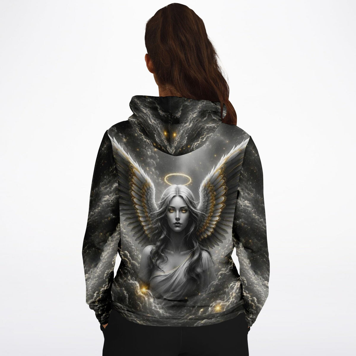 Dreamer Hoodie Golden Angel mit detailliertem Engelsmotiv auf dunklem Hintergrund für Fans von Diamond Painting und Kunst
