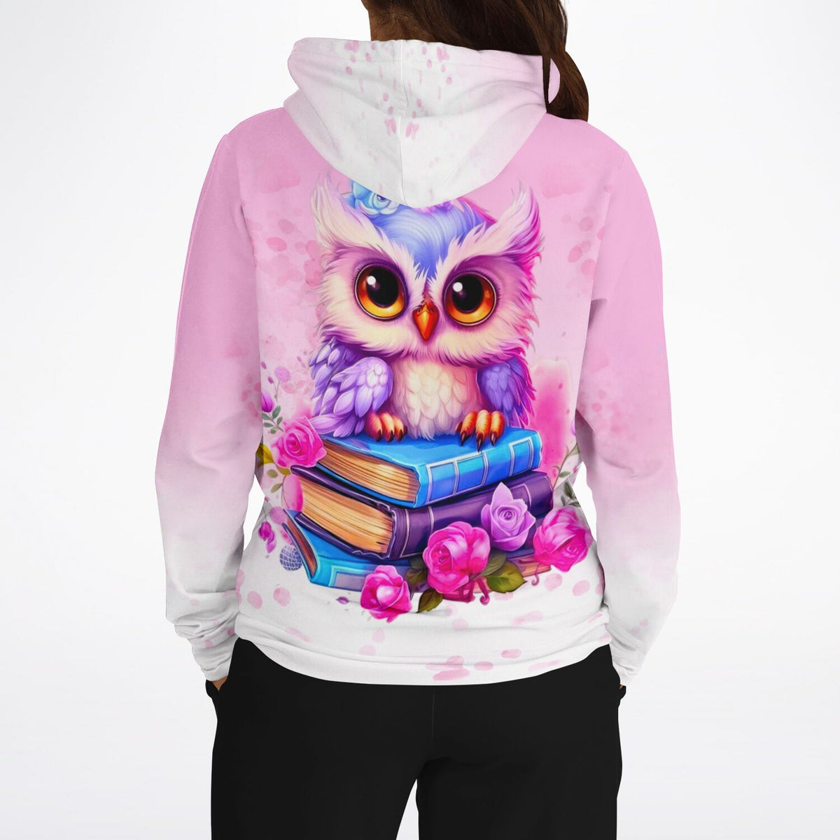 Rosa Hoodie mit süßem Büchereule-Motiv, sitzend auf Büchern mit bunten Blumen, ideal für Diamond Painting Fans im AOP Design