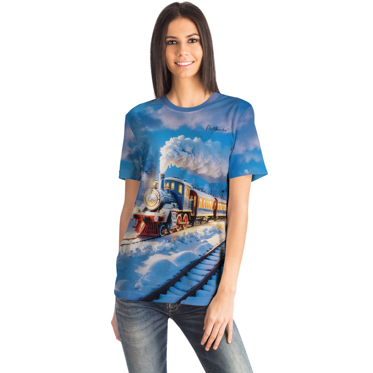 Frau trägt blaues T-Shirt mit Night Train Zugmotiv im Schnee, passend zu Diamond Painting und Malen nach Zahlen Stil.