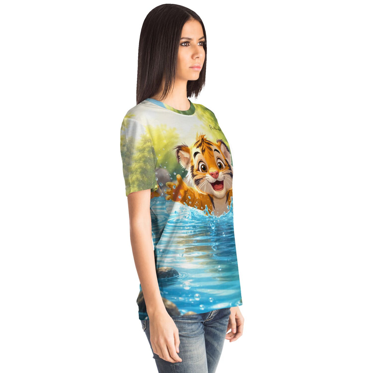 Frau trägt ein T-Shirt mit niedlichem Tiger-Motiv Platsch ins Glück, das an Malen nach Zahlen Designs von Picmondoo erinnert