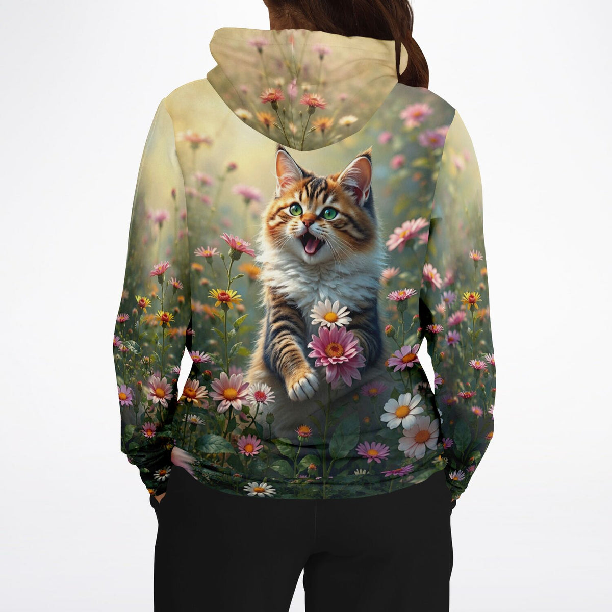 Dreamer Hoodie mit niedlichem Katzen-Motiv in bunter Blumenwiese, digitaler Kunstdruck passend zu Diamond Painting Stilen