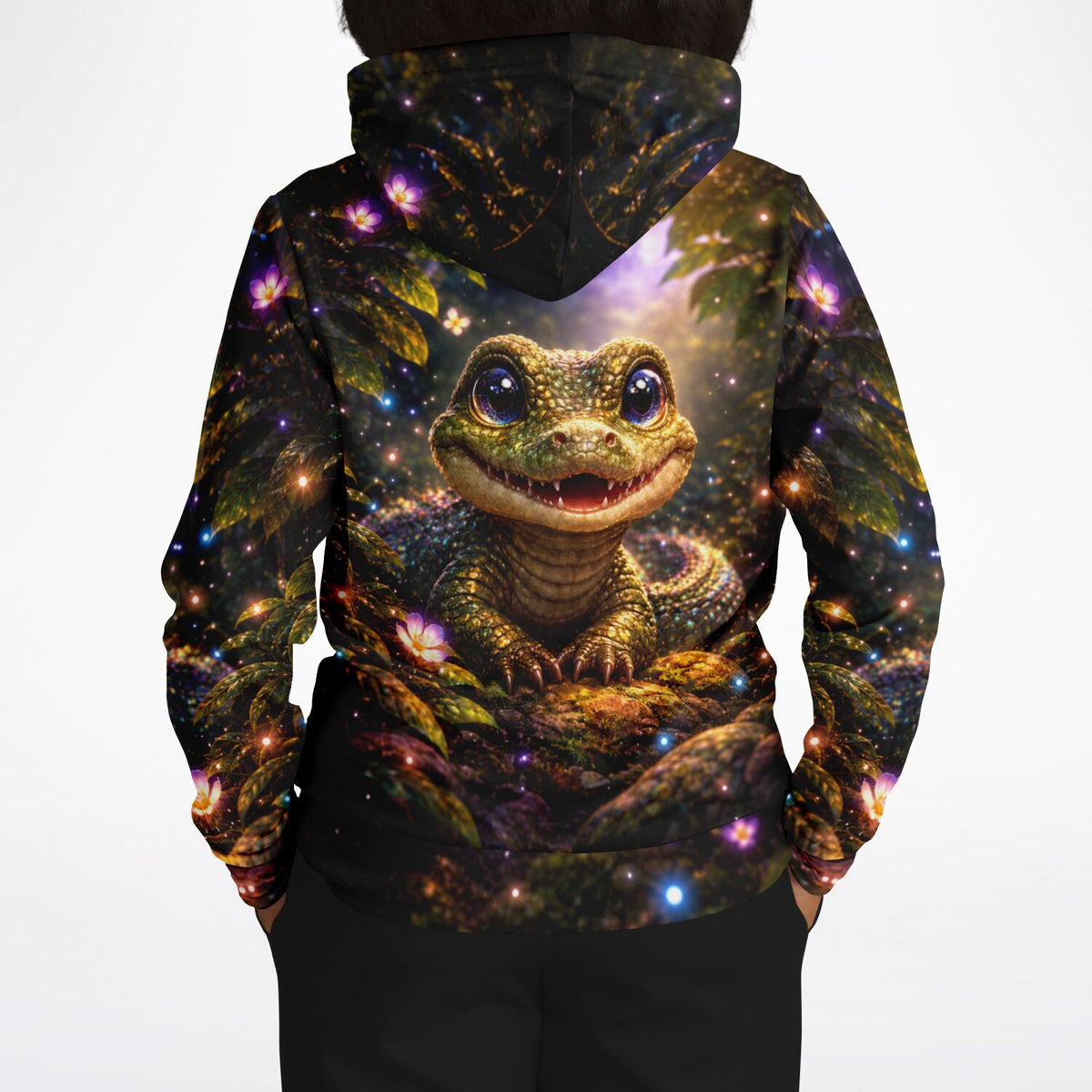 Dreamer Hoodie mit niedlichem Baby-Krokodil im magischen Wald als All-Over-Print Design für DIY-Fans