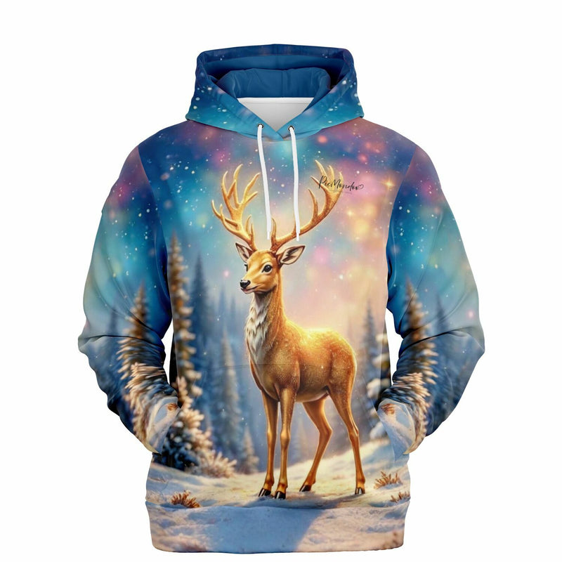 Dreamer Hoodie mit goldenem Hirsch im winterlichen Wald, passend zum künstlerischen Design von Diamond Painting Sets.