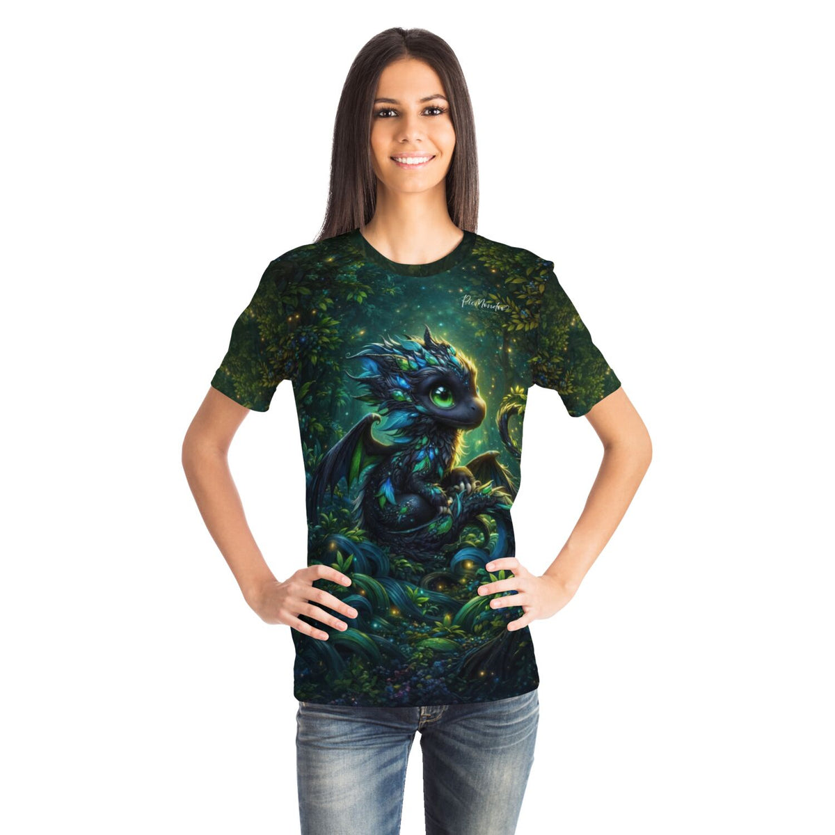 Frau trägt Dreamer T-Shirt mit mystischem Drachen-Motiv, inspiriert von Diamond Painting und Malen nach Zahlen Designs.
