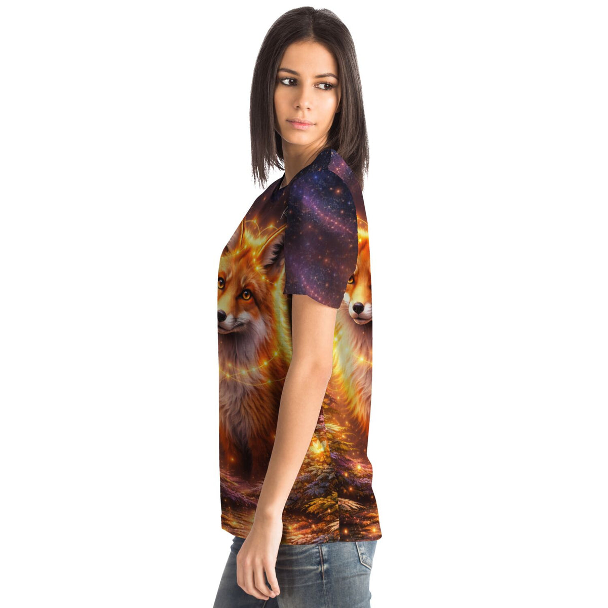 Frau trägt Dreamer T-Shirt mit leuchtendem Fuchs-Motiv im Stil von Diamond Painting und Malen nach Zahlen Designs