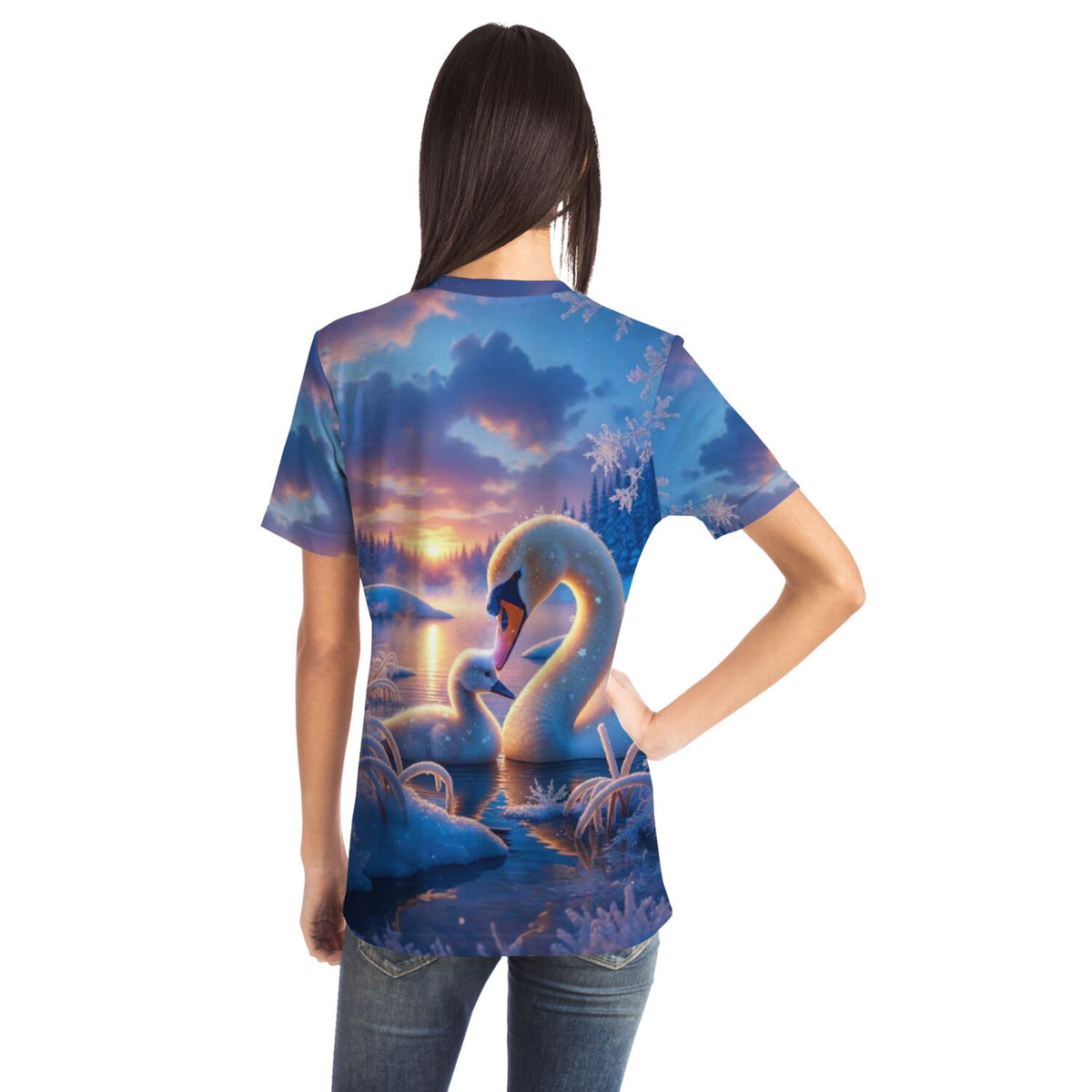 Frau trägt Dreamer T-Shirt mit liebevollem Schwan-Motiv im Stil von Diamond Painting und Malen nach Zahlen Designs