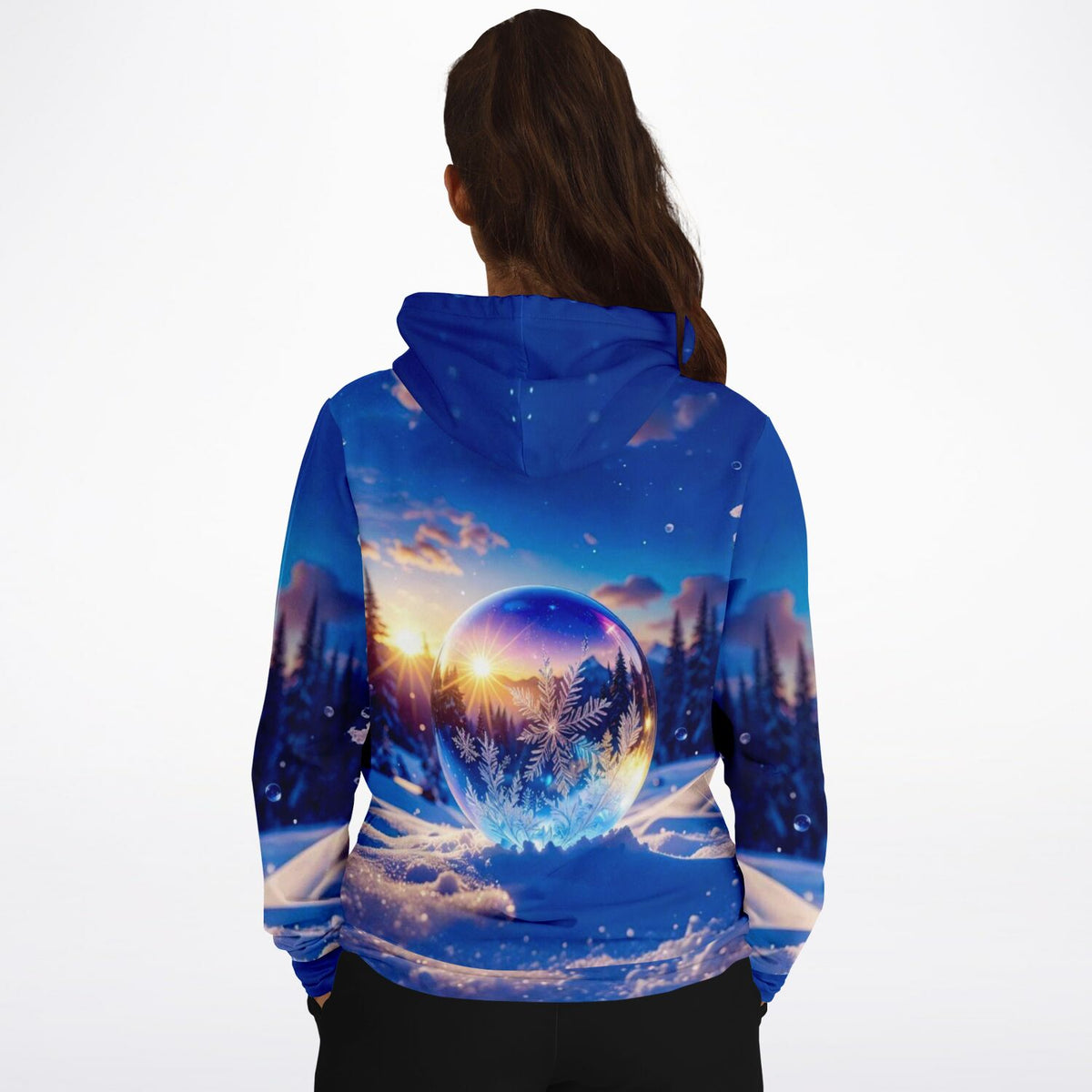Dreamer Hoodie Kristallwelt Rückseite mit winterlichem Schneekugel Motiv, ideal für Diamond Painting und Bastelfans