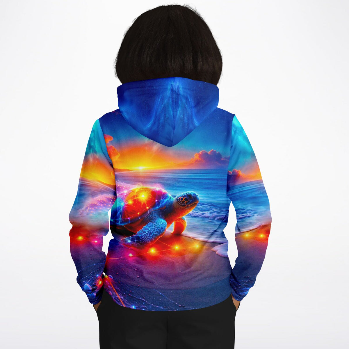 Hoodie mit leuchtendem Meeresschildkröten-Motiv am Strand, farbenfroher Full-Print im Stil von Diamond Painting Kunst