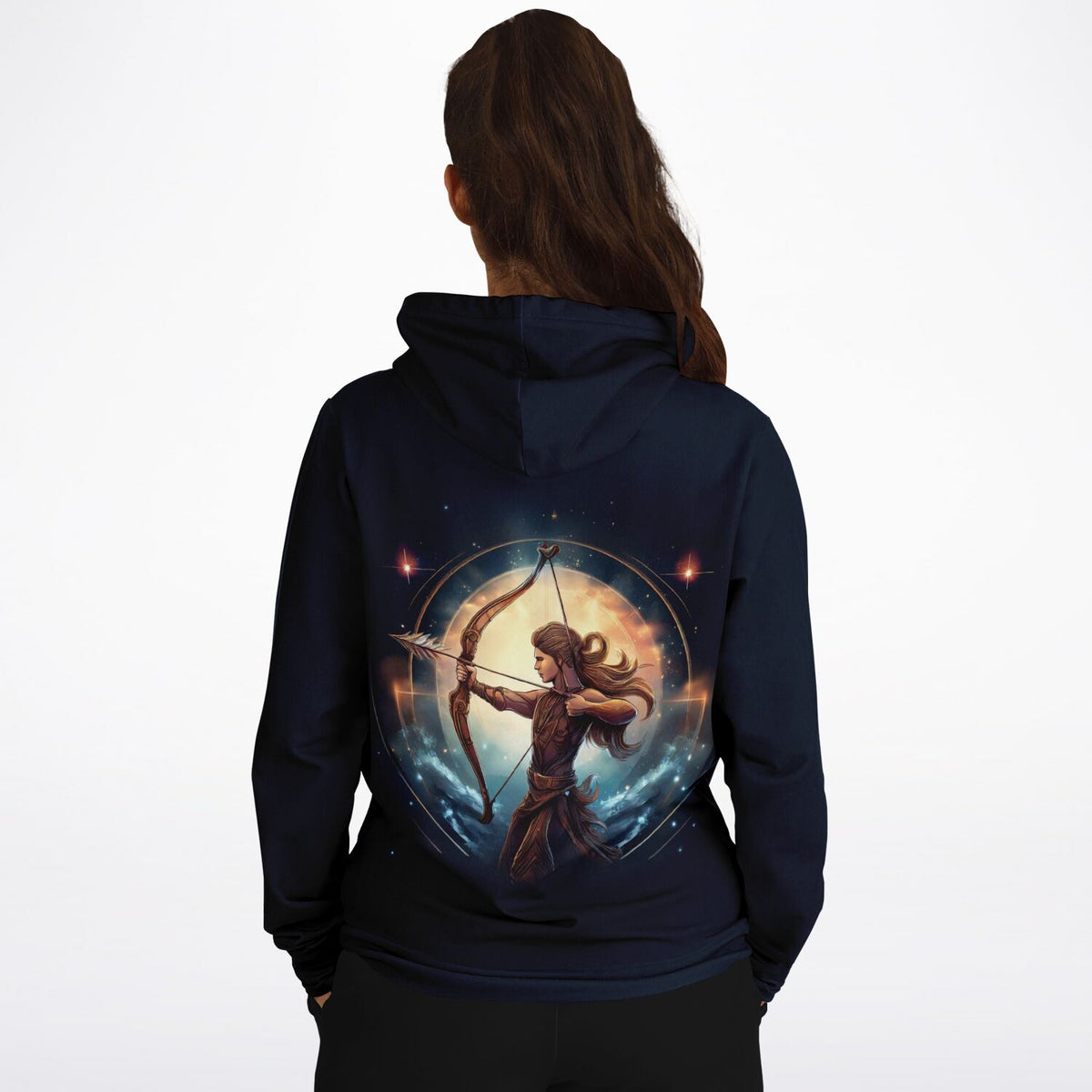 Dunkelblauer Hoodie mit Sternzeichen Schütze Motiv, ideal als Inspiration für Diamond Painting oder Malen nach Zahlen.