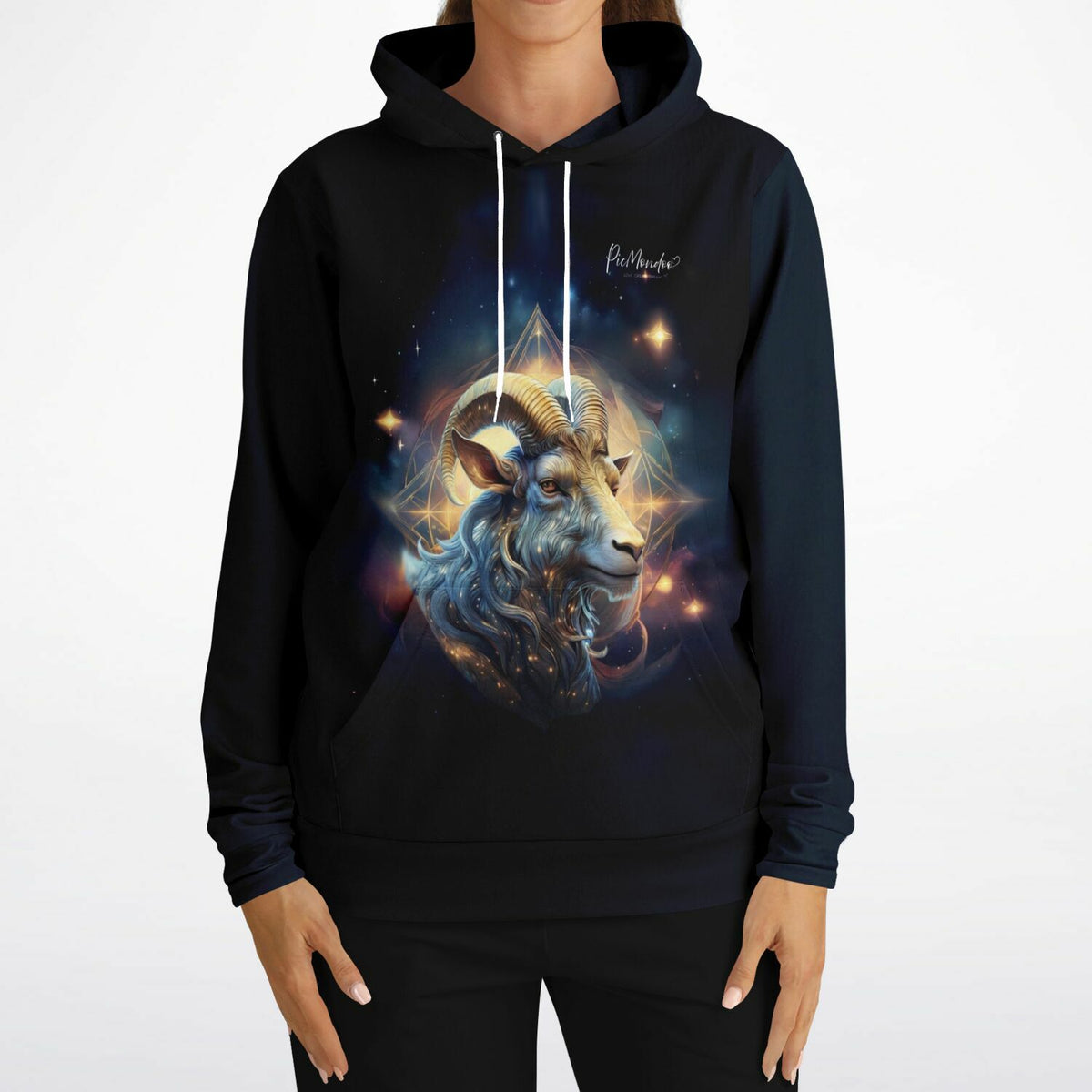 Schwarzer Picmondoo Dreamer Hoodie mit leuchtendem Steinbock-Sternzeichen Motiv in magischem Galaxie-Design