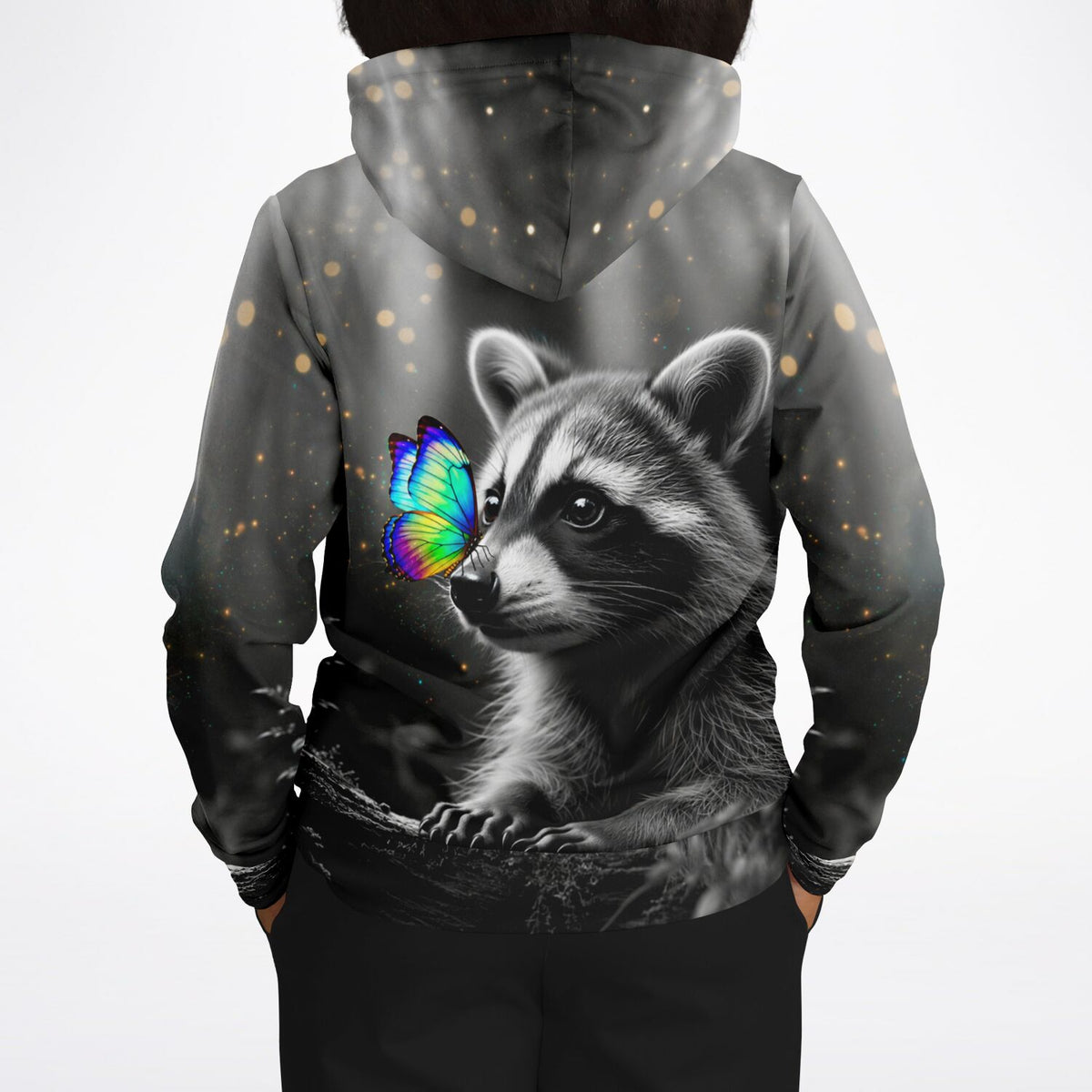 Hoodie mit Waschbär und buntem Schmetterling, inspiriert von Motiven wie Malen nach Zahlen oder Diamond Painting Designs.