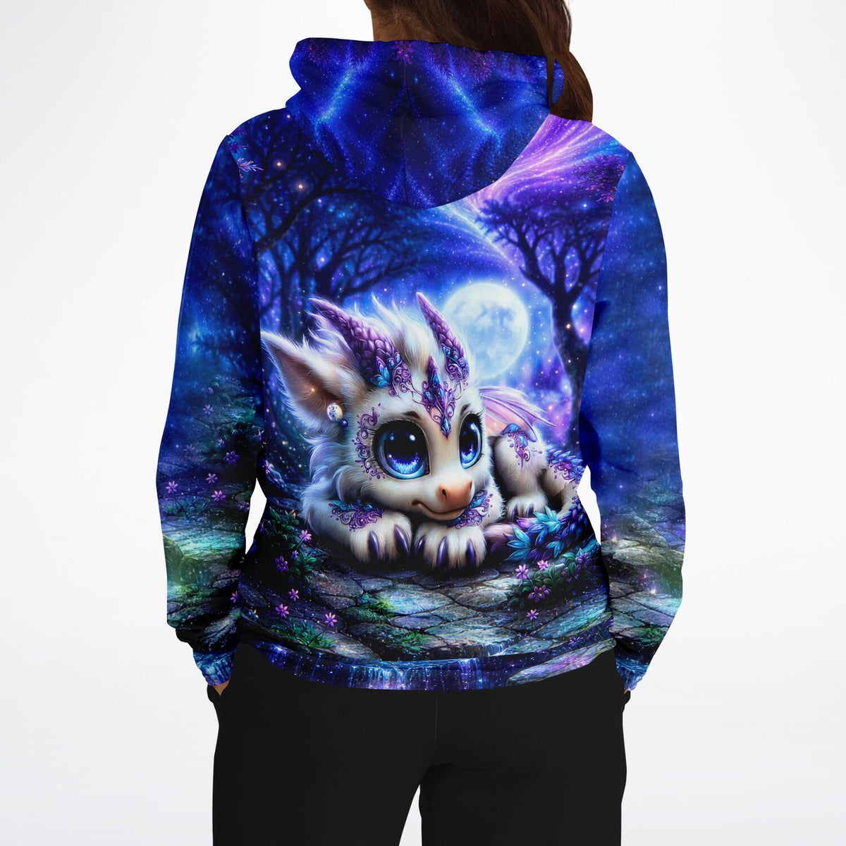 Dreamer Hoodie Lunaris mit süßem Drachen Motiv im Stil von Diamond Painting Kunstwerken