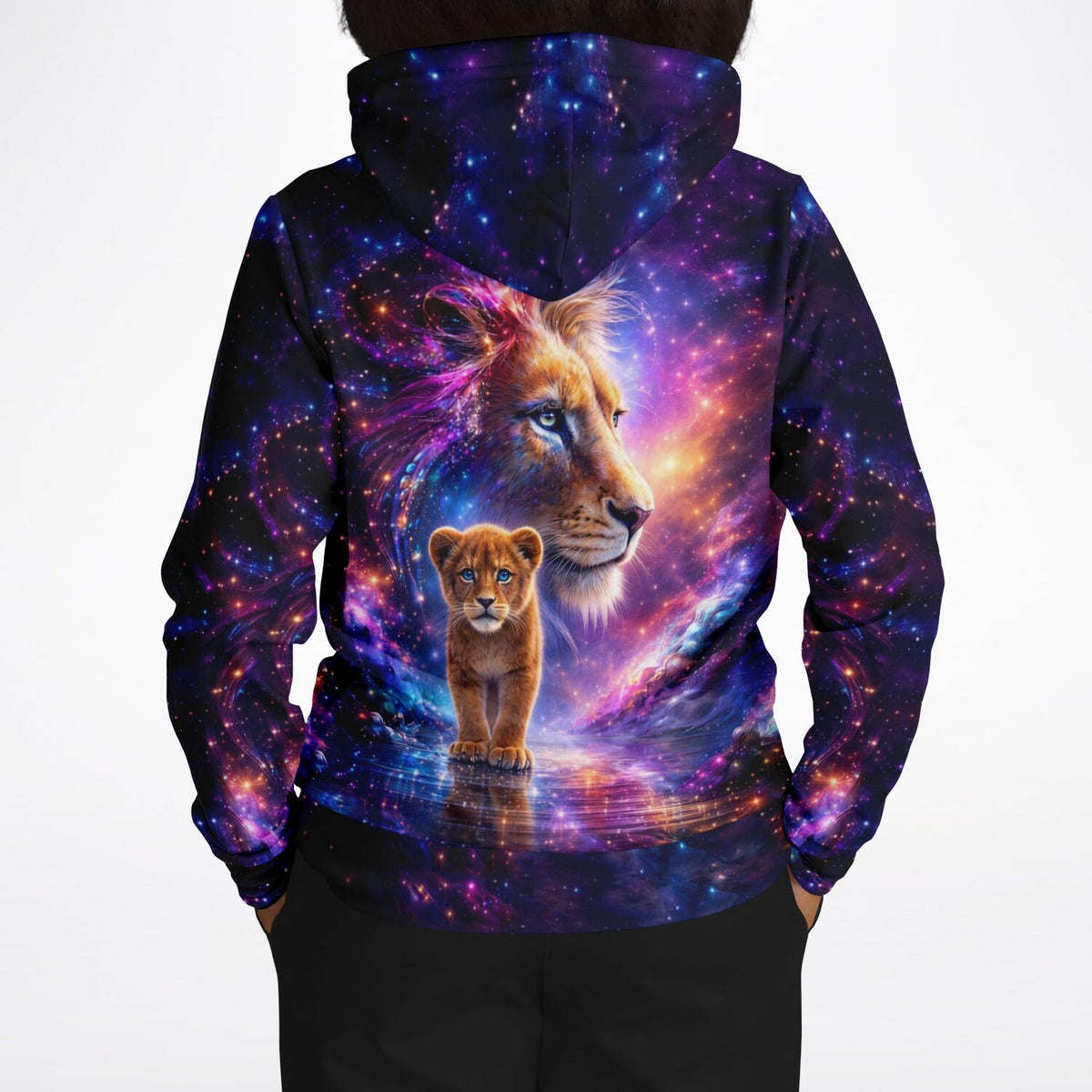 Hoodie mit Löwen-Motiv im Galaxie-Design, passend zu künstlerischem Diamond Painting oder Malen nach Zahlen Stil