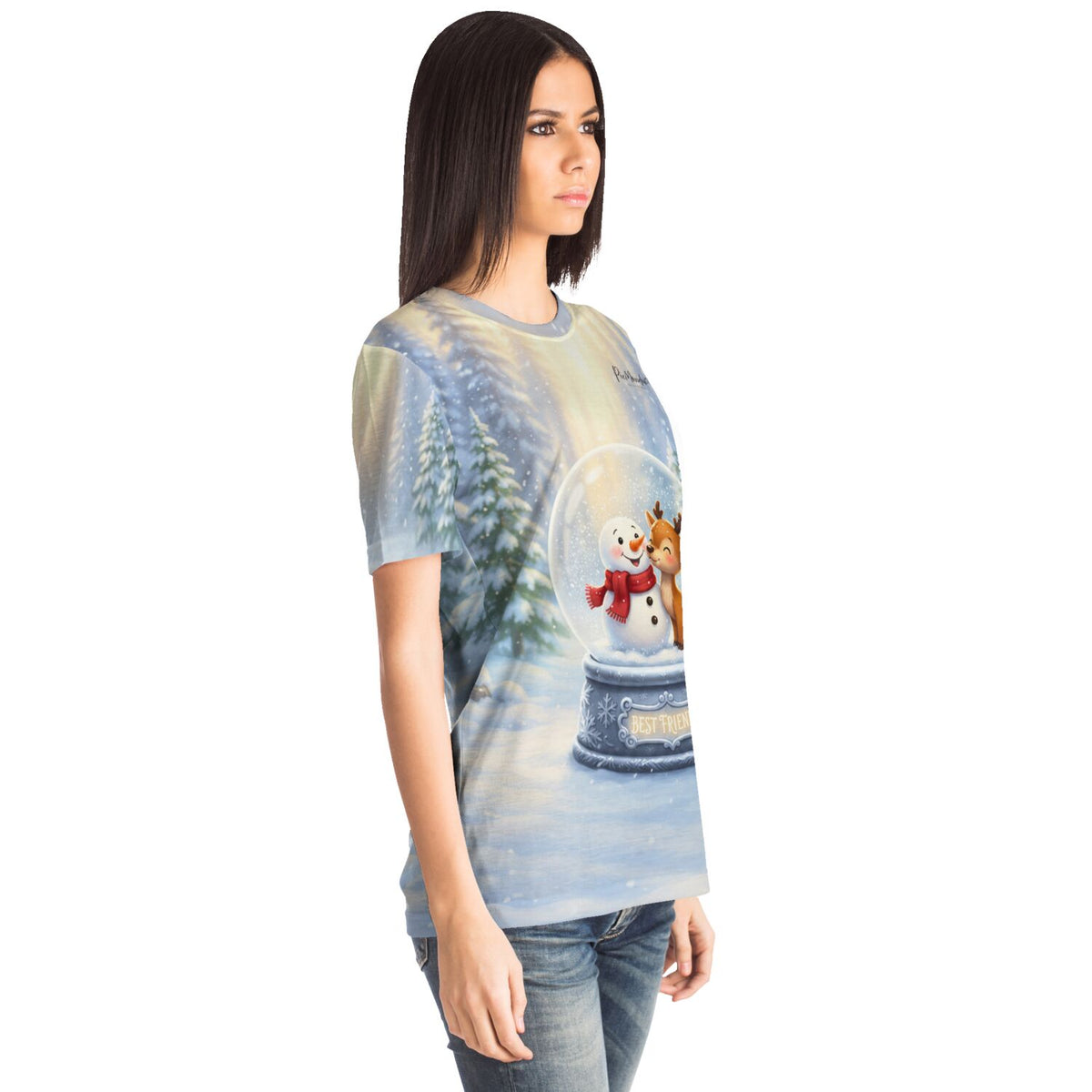Frau trägt T-Shirt mit weihnachtlichem Schneemann und Rentier Design, inspiriert von Diamond Painting Motiven