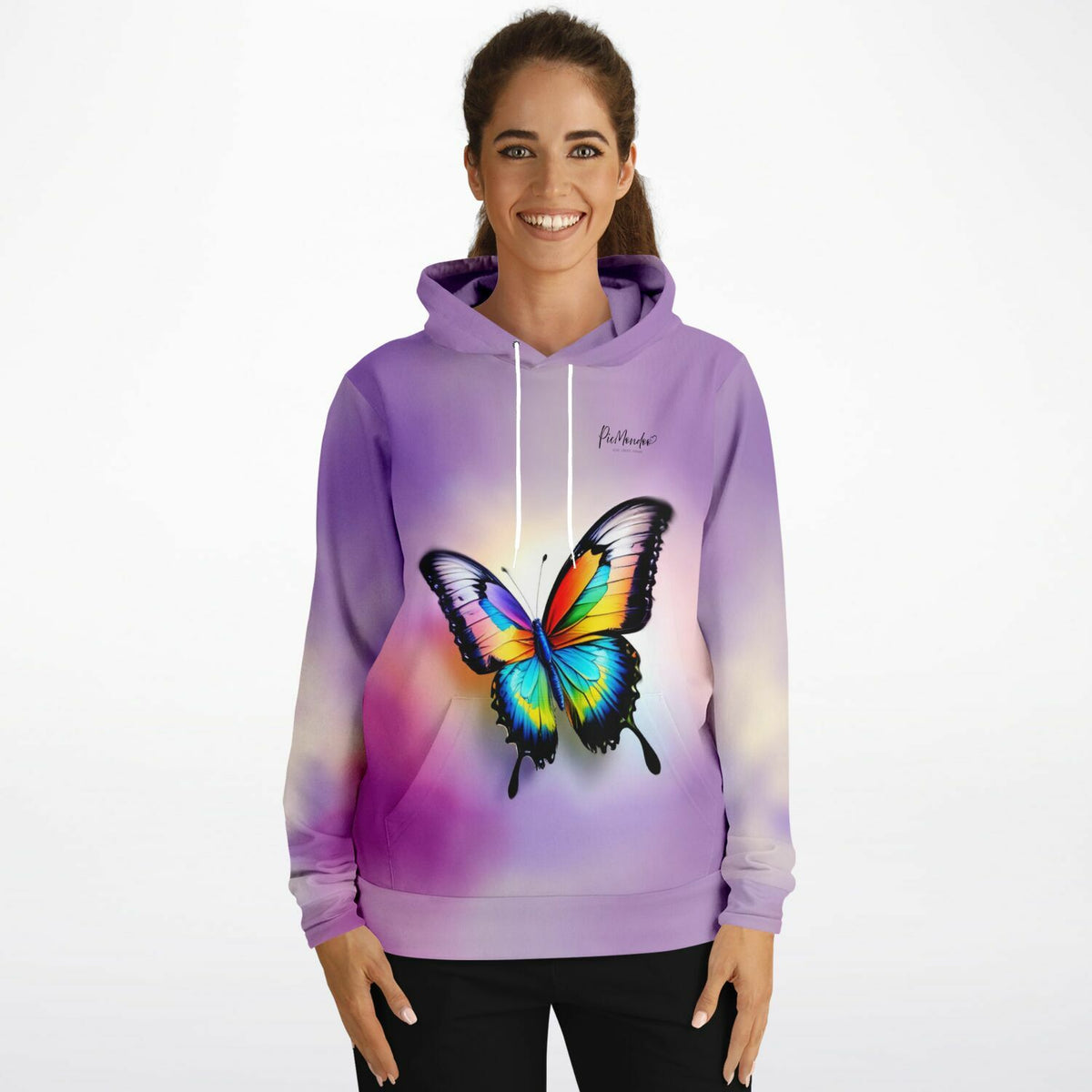 Frau trägt lilafarbenen Dreamer Hoodie mit buntem Schmetterlingsmotiv im Stil beliebter Diamond Painting Kunstwerke
