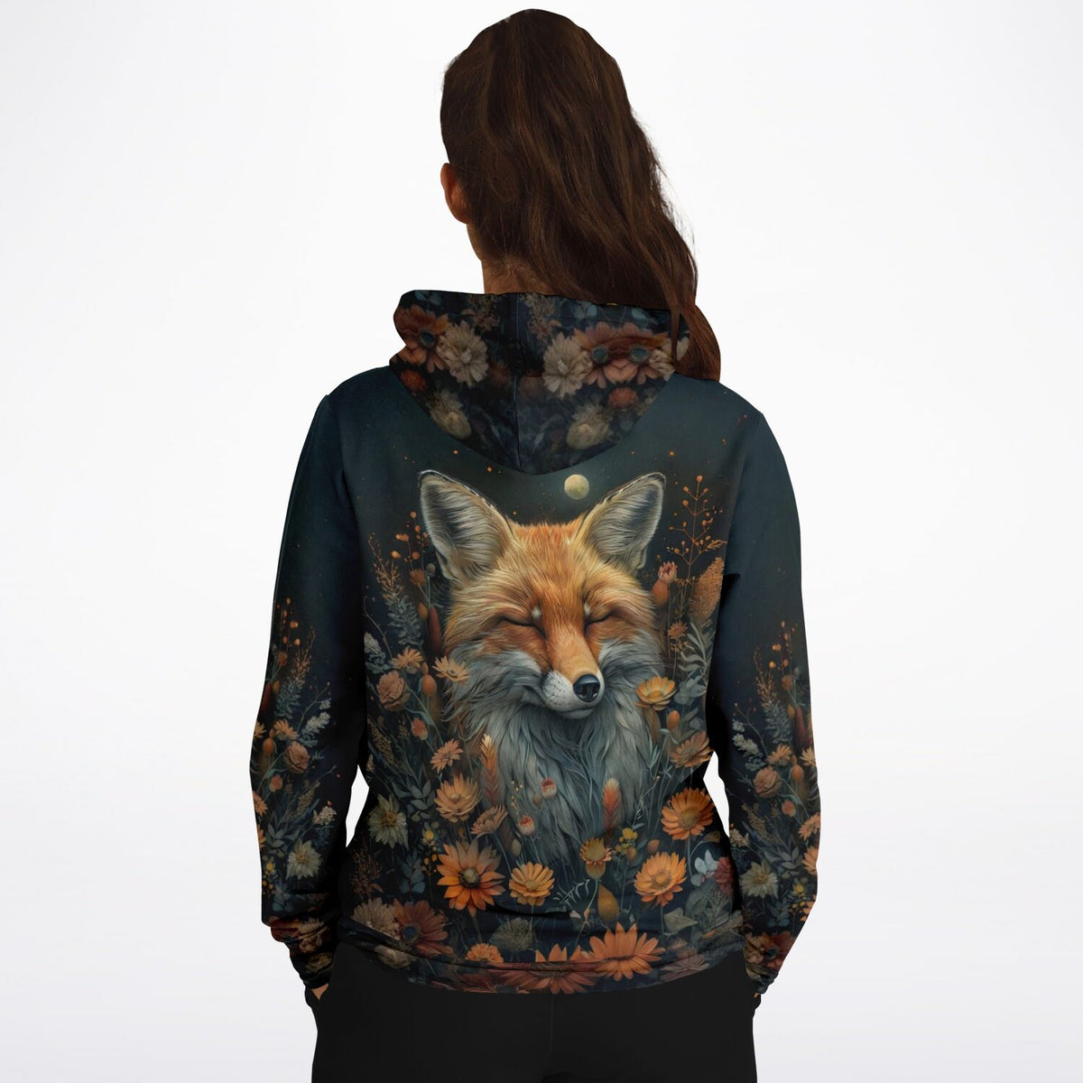 Dreamer Hoodie von Susen Pfifferling mit Foxy Dreams-Motiv: Ein Fuchs umgeben von Blumen in einem stilvollen All-Over-Print