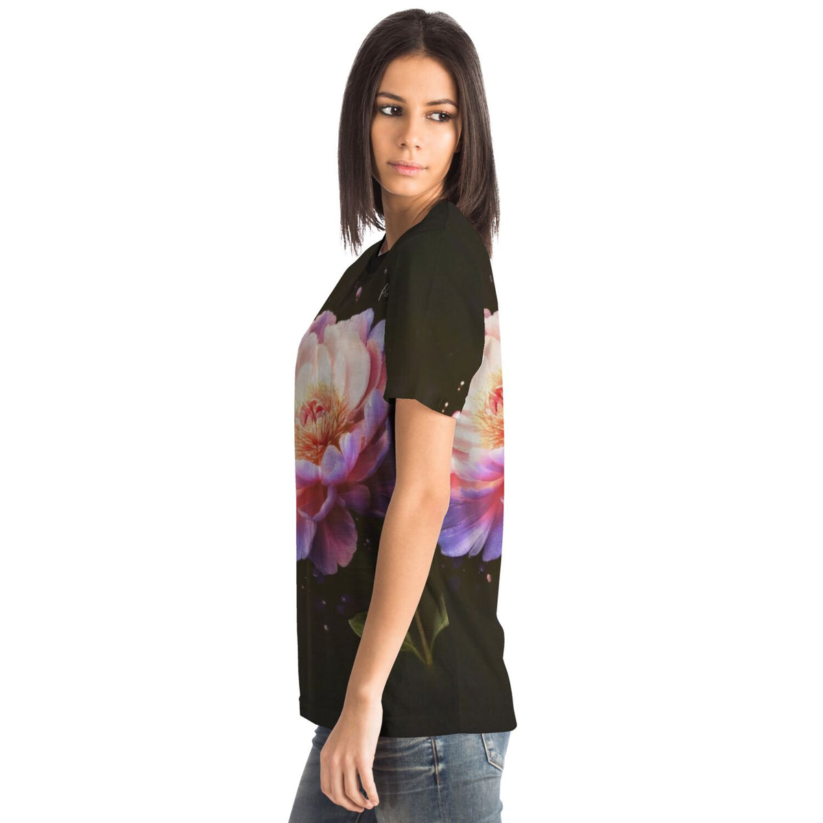 Schwarzes Dreamer T-Shirt mit Pfingstrosen-Print für Fans von Malen nach Zahlen und kreativem DIY-Design.